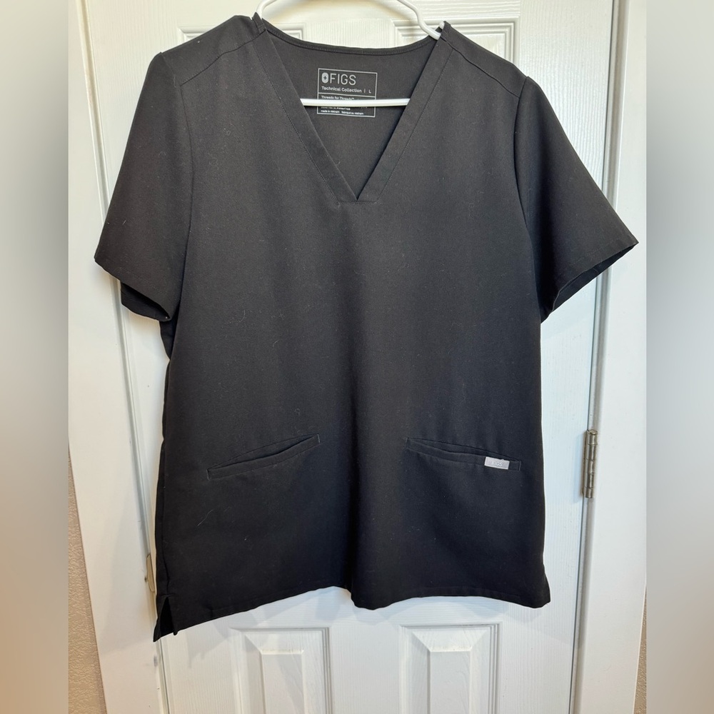 Figs Casma Black 3 pocket  Scrub Top